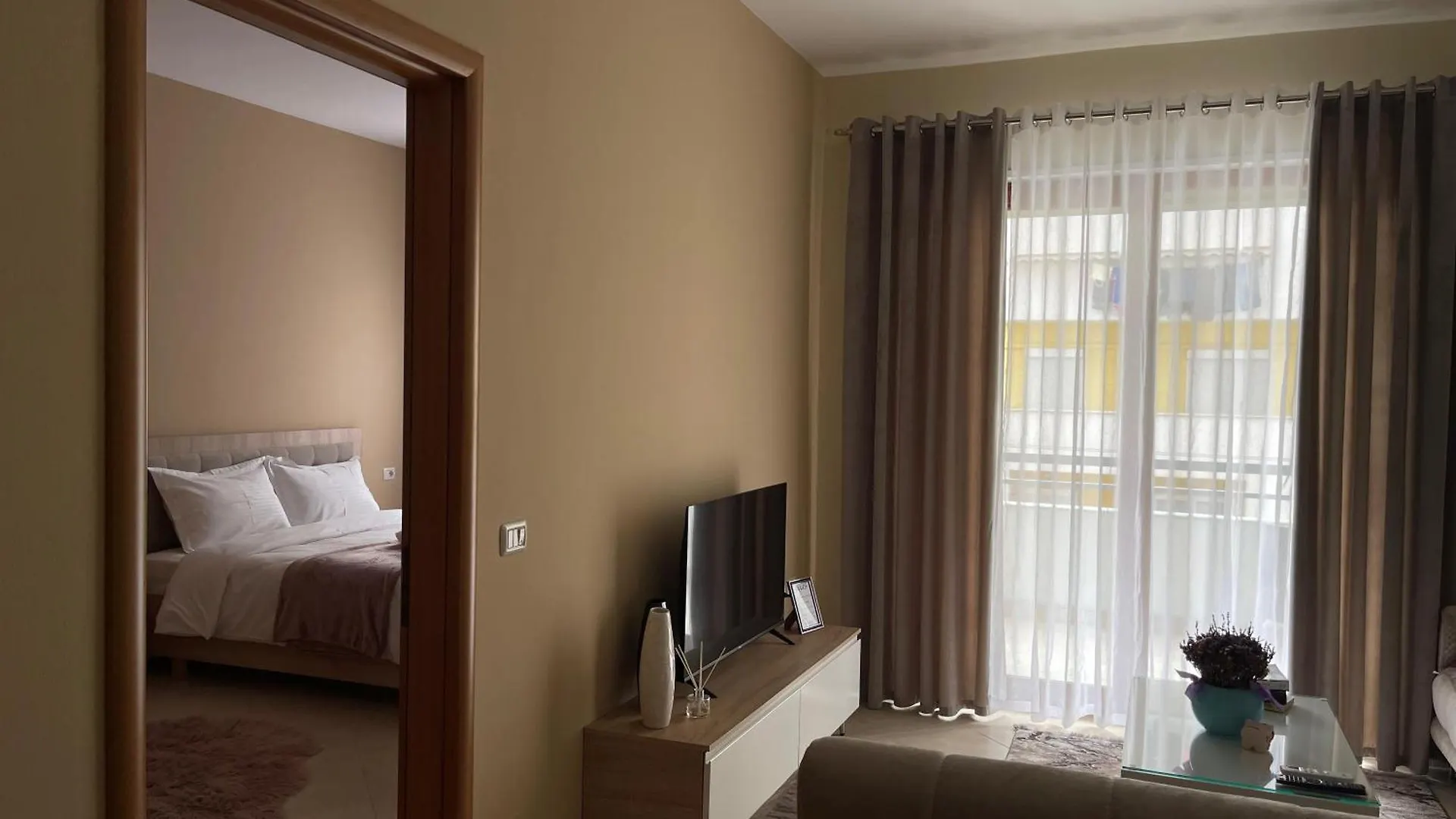 Apartment Ferienwohnung Albanian Bliss Tirana Albanien